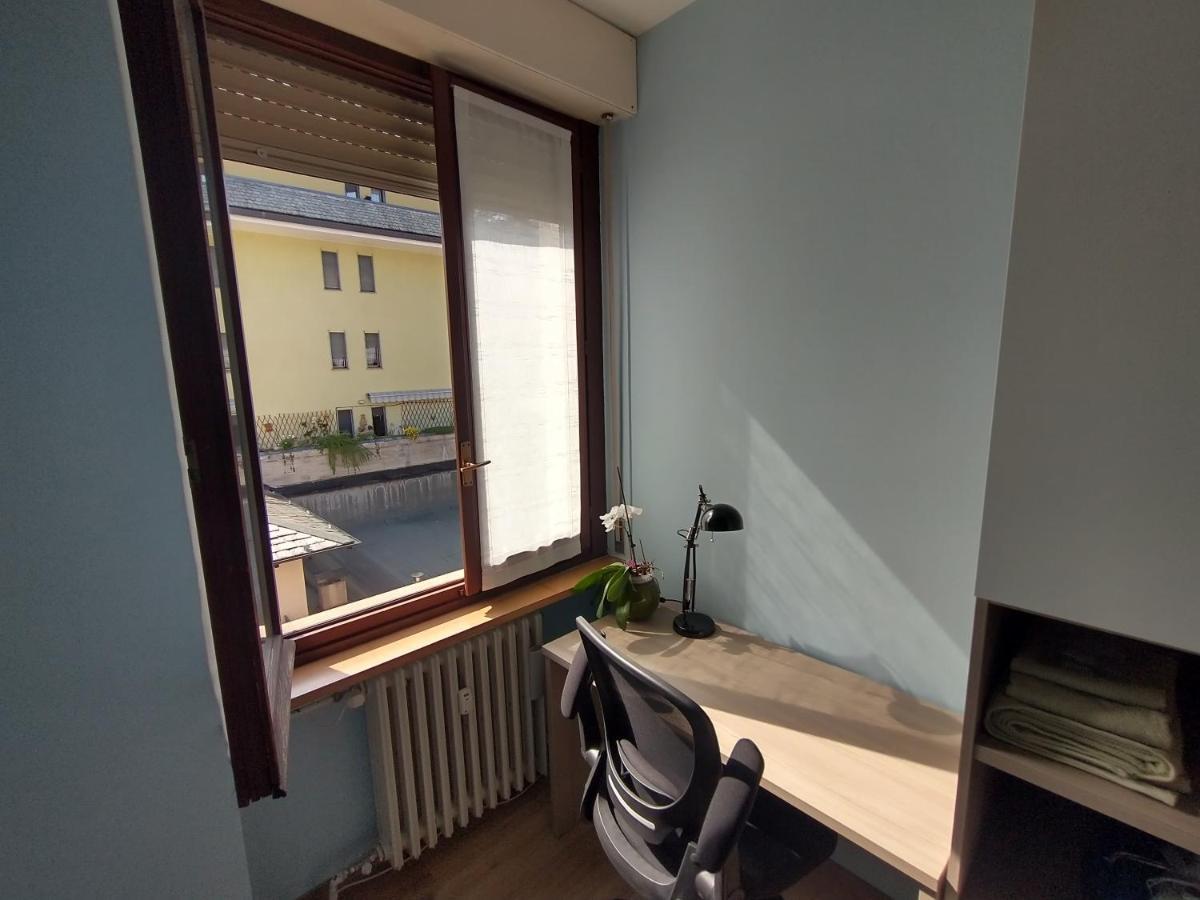 Apartamento La Casa del Birraio Sondrio Exterior foto