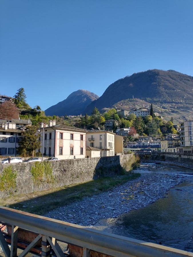 Apartamento La Casa del Birraio Sondrio Exterior foto