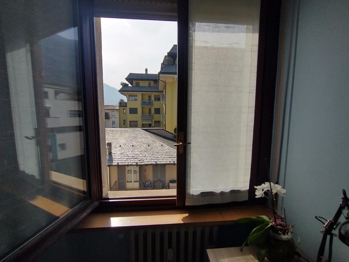 Apartamento La Casa del Birraio Sondrio Exterior foto