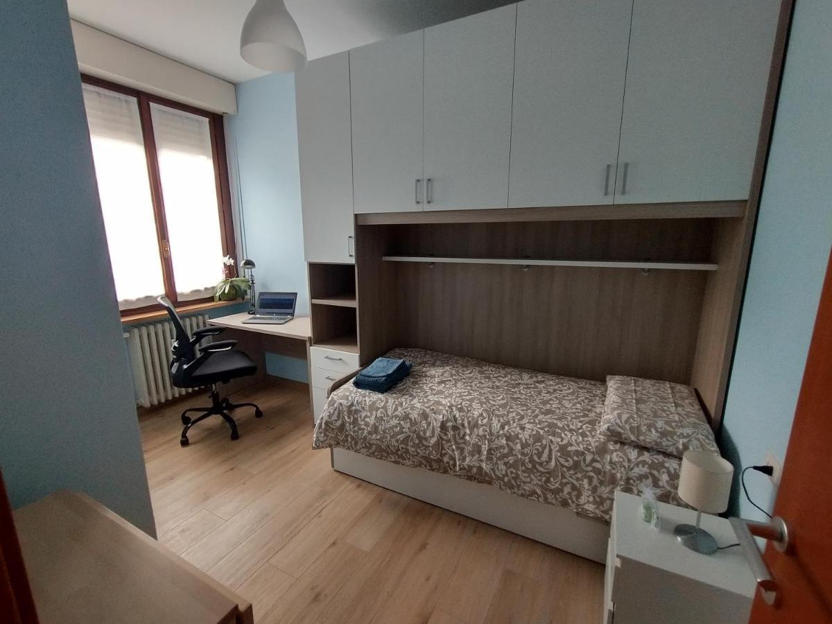Apartamento La Casa del Birraio Sondrio Exterior foto