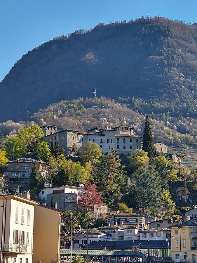 Apartamento La Casa del Birraio Sondrio Exterior foto