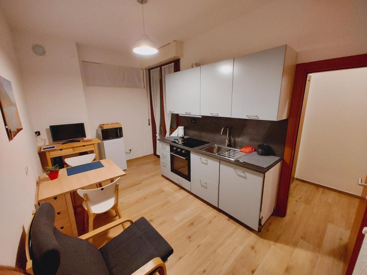 Apartamento La Casa del Birraio Sondrio Exterior foto